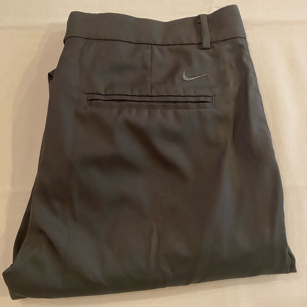 Nike Men's Dri-Fit Gray Pants Size 32
